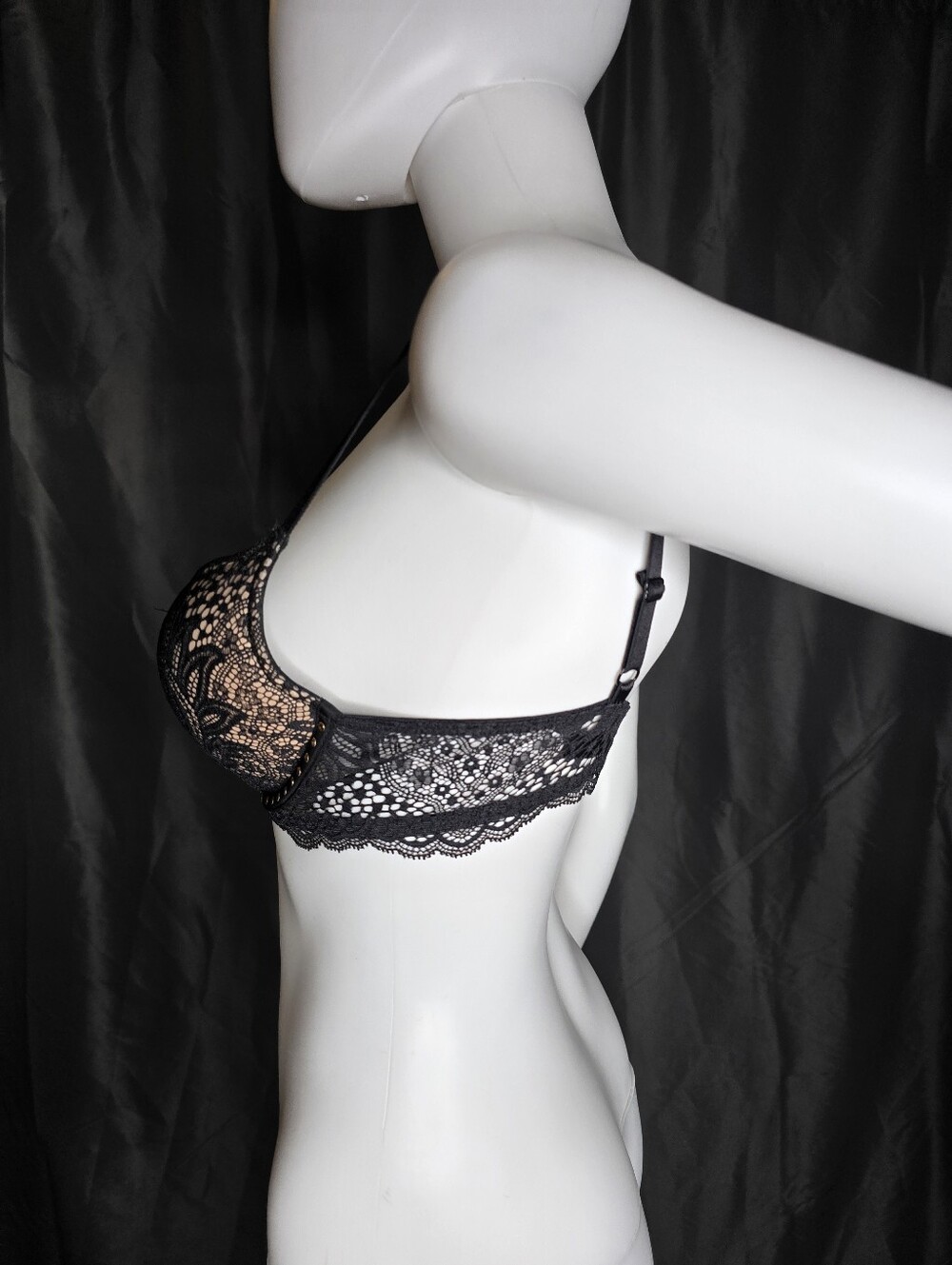 Victoria's Secret Bombshell Black Lace Push-Up Bra with Nude Lining Size 34A - Picture 15 of 16